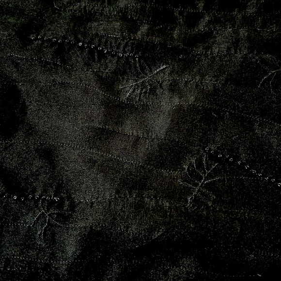 100% silk dressy hand embroidered top with beading (size S) lightly lined - Picture 5 of 10